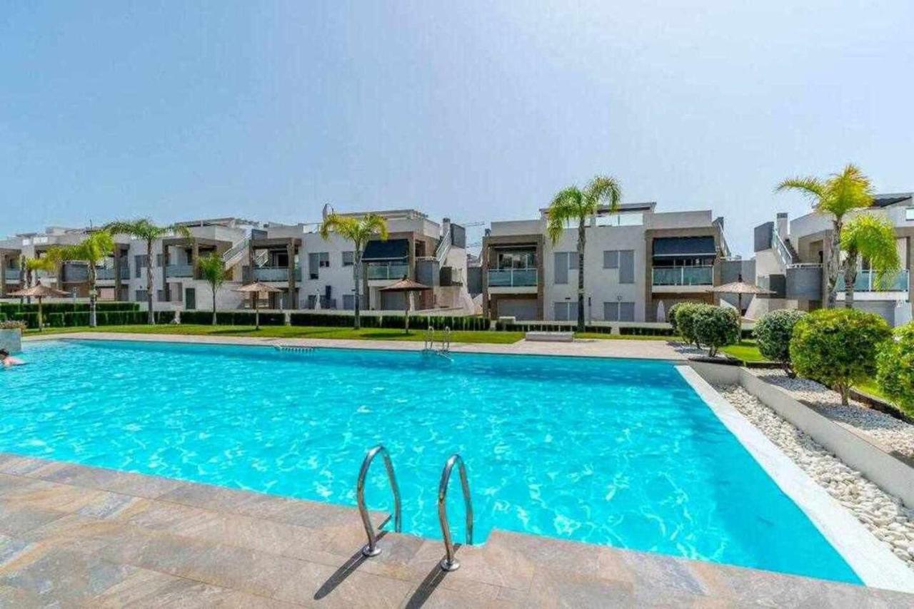 Espanhouse Caroline Bungalow Торрев'єха Екстер'єр фото