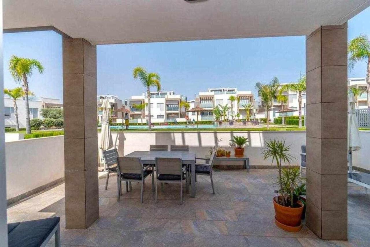 Espanhouse Caroline Bungalow Торрев'єха Екстер'єр фото