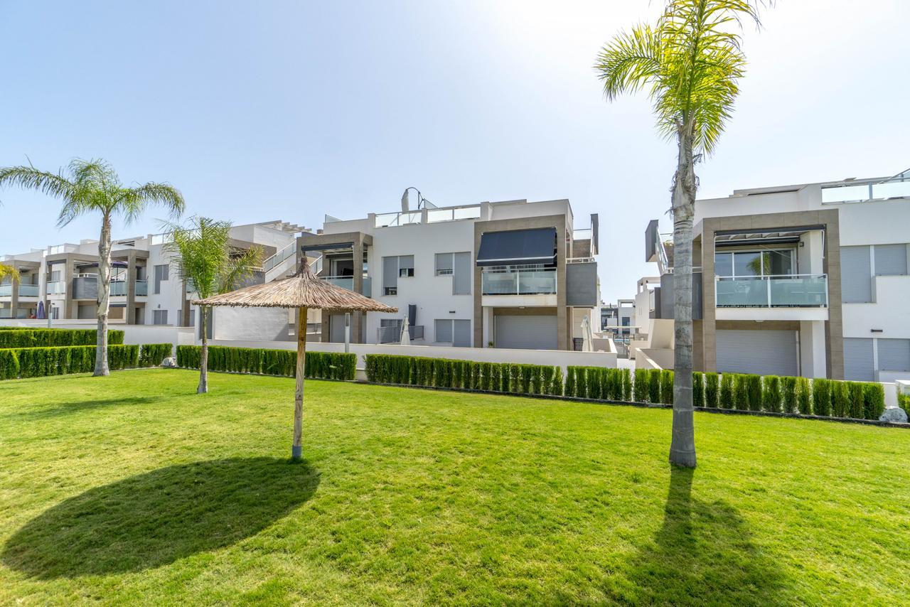 Espanhouse Caroline Bungalow Торрев'єха Екстер'єр фото